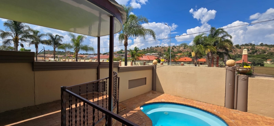 3 Bedroom Property for Sale in Wilkoppies North West